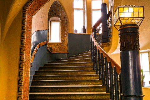 Pirjo Uimonen - Vanha portaikko