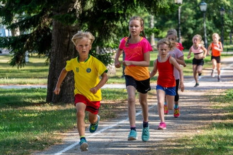 Tuula Pitkälahti - Puistojuoksut