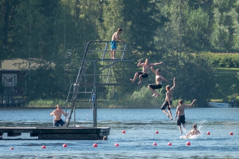 Pentti Pitkälahti - Uimahyppy