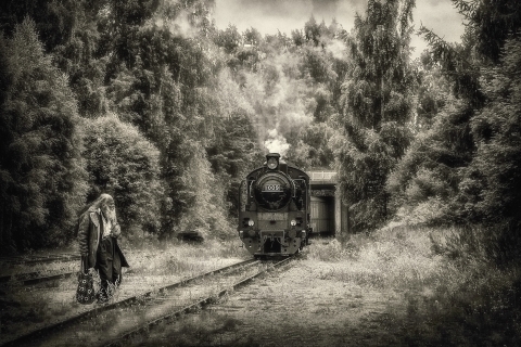 01-Kaksi-vanhusta-Tuula-Pitkalahti