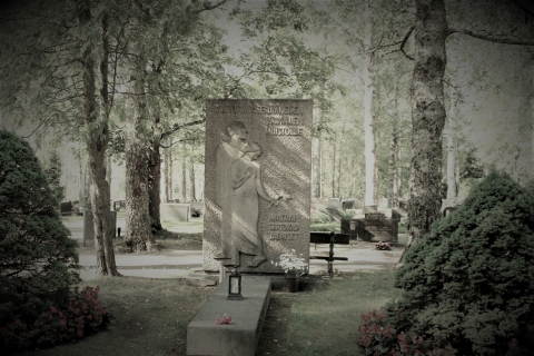 03_IMG_2077-Tiina-rajan-taakse-jääneille